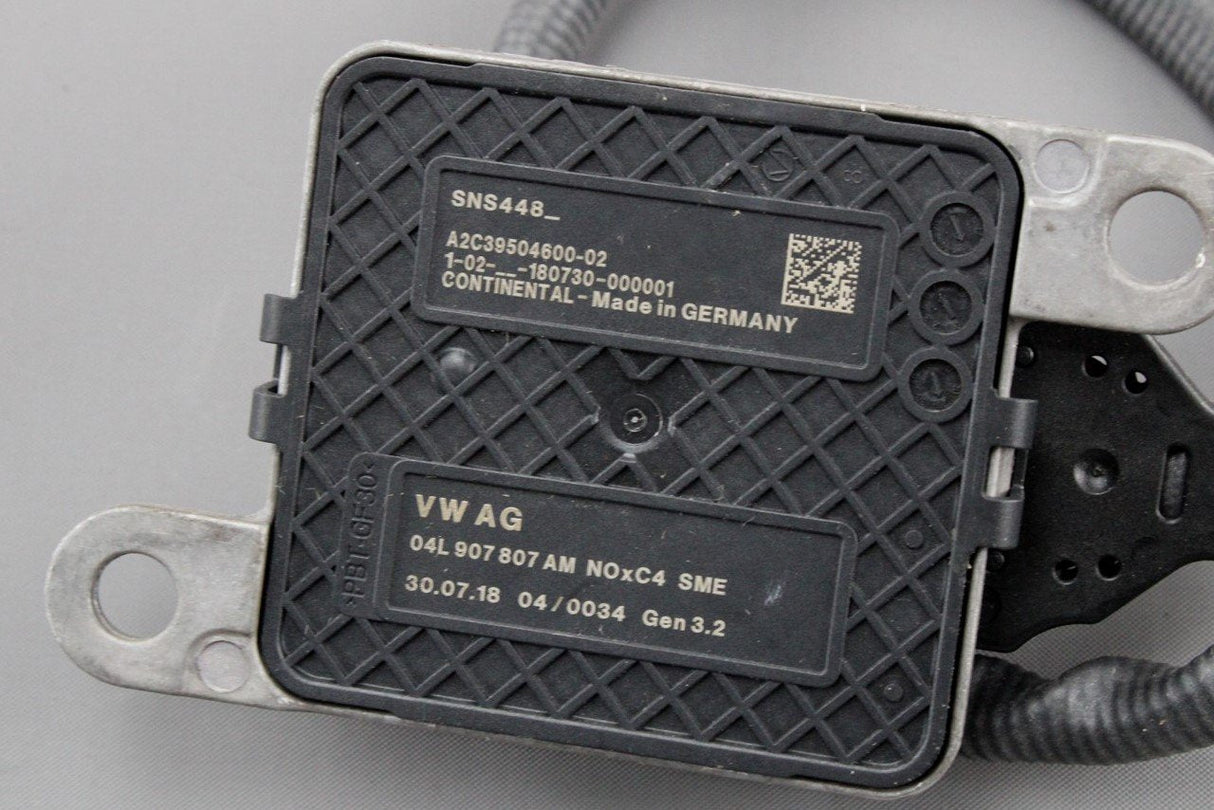 VW Passat Arteon Skoda Superb 2.0 TDI NOx sensor 04L907807AM