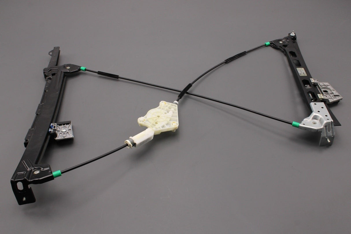 Audi A4 S4 RS4 Cabriolet B6 B7 03-09 window regulator (right) 8H0837462A