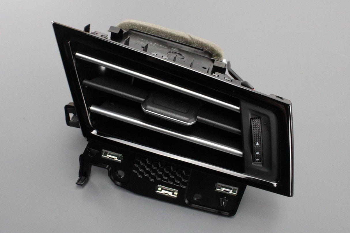 VW Passat B8 15-on interior dash air vent RHD (right) 3G2819702E GVK