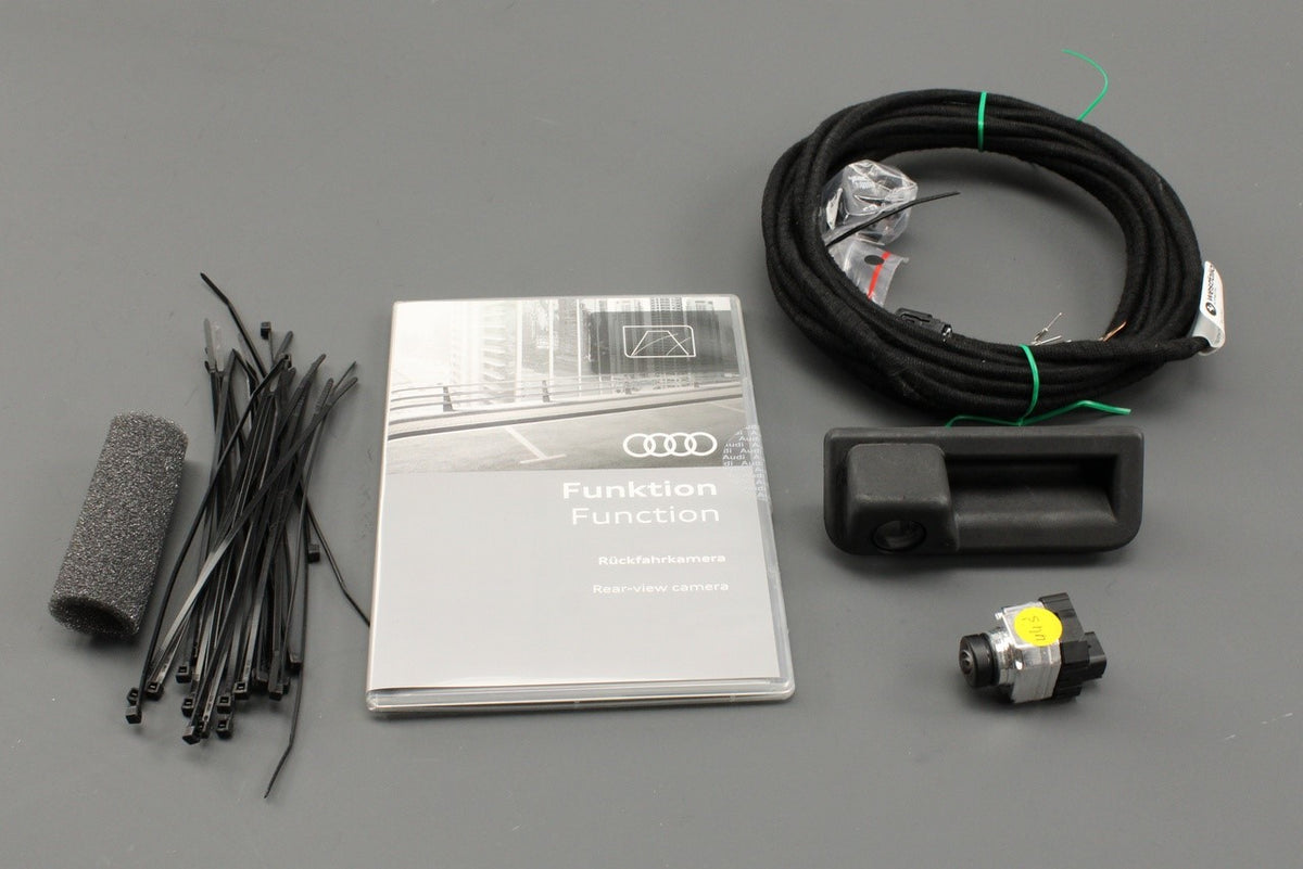 Audi A3 Sportback 2020-on accessory reversing camera 8Y0054634A, view 1