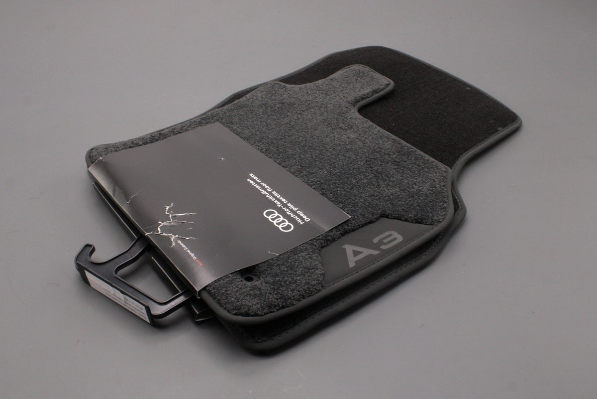 Audi A3 8V 13-20 RHD premium carpet floor mats (front) 8V2061275B 6PS, view 1