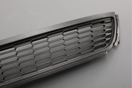 VW Polo 6R 2009-14 front bumper centre grille (lower) 6R0853677A 9B9