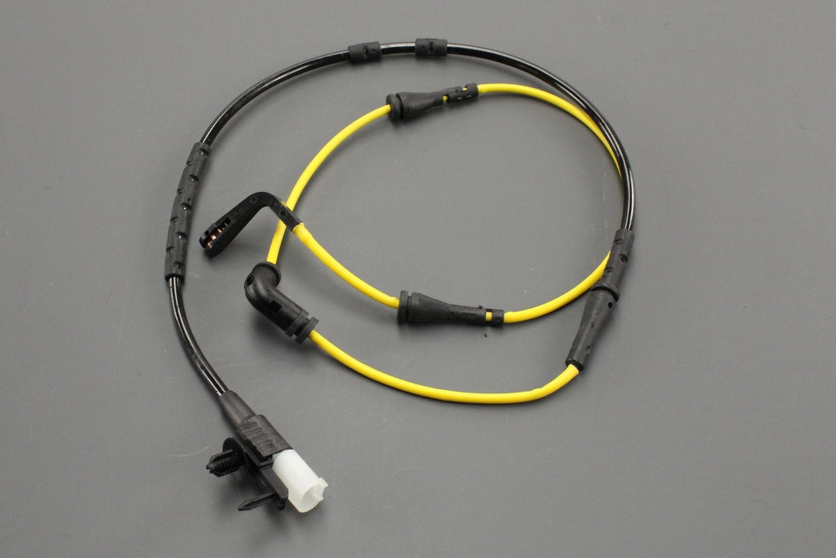 Land Rover Discovery Sport Evoque 12-18 brake pad wear sensor LR083646, view 1