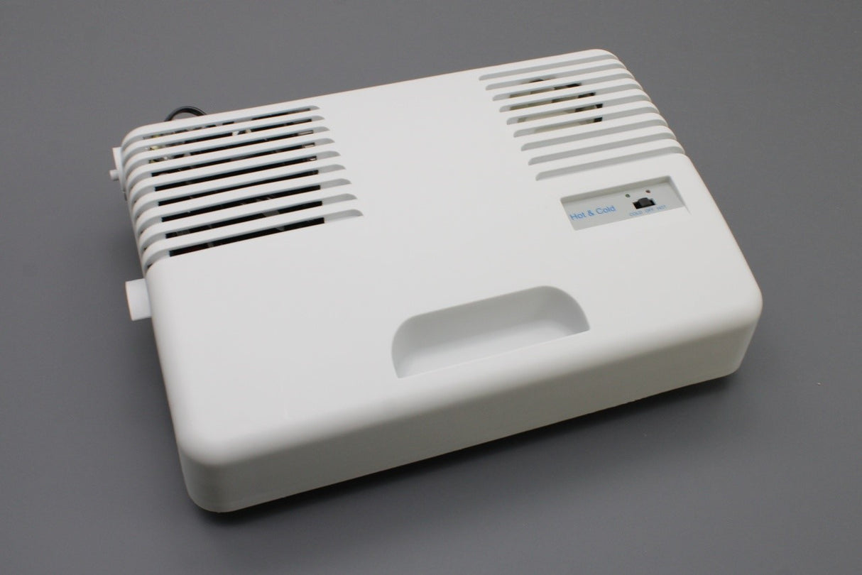Volkswagen 24 litre cool / hot box (12V or 220V-240V) 000065400F