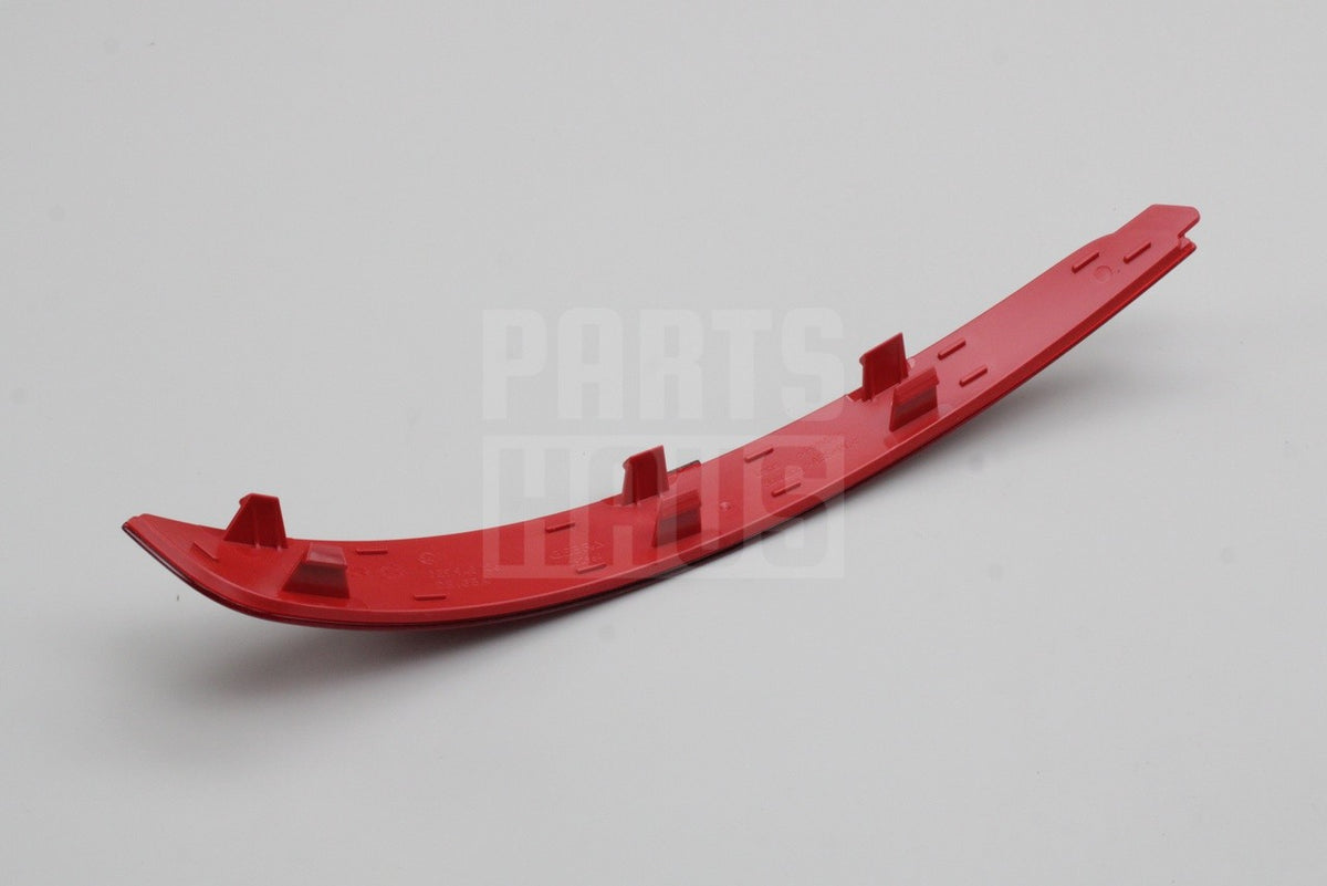 Skoda Octavia 5E Estate 2013-20 rear bumper reflector (right) 5E9945106