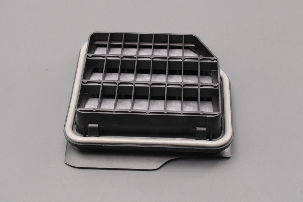 VW Golf MK5 04-09 MK6 Scirocco rear air vent trim (right) 1K0819466B