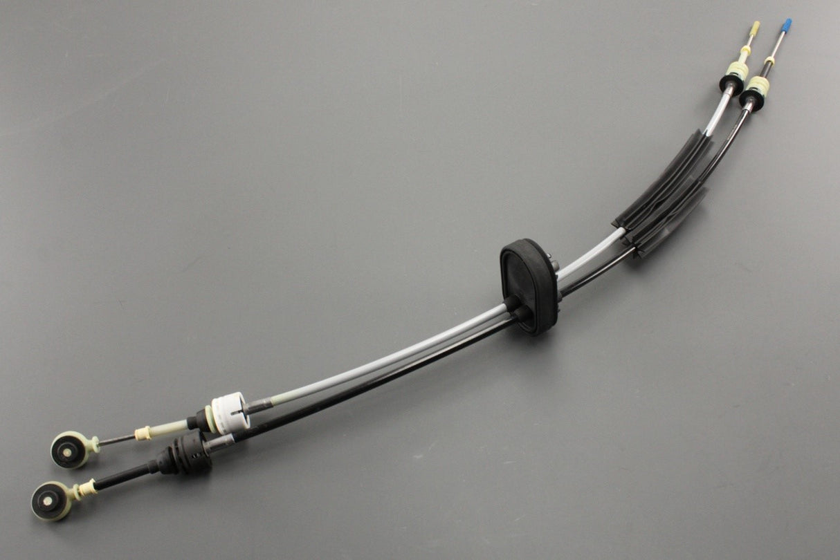 Vauxhall Zafira C 2012-19 gear linkage cable 55499540