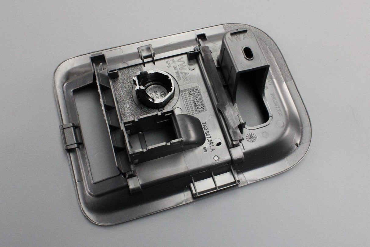VW Sharan SEAT Alhambra 7N 12v outlet boot trim (rear) 7N0867591A 82V