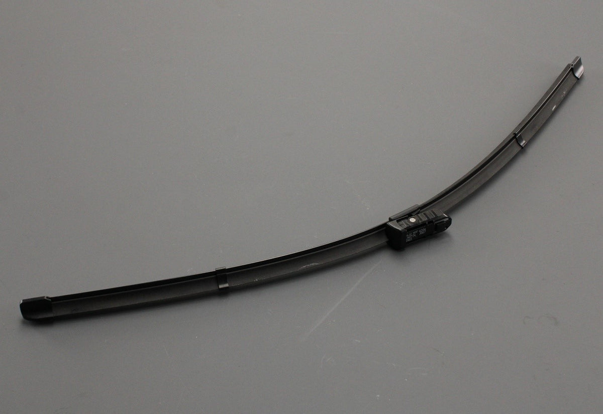 SEAT Ibiza 2009-2017 RHD wiper blade (front right) 6J2955426A, view 1