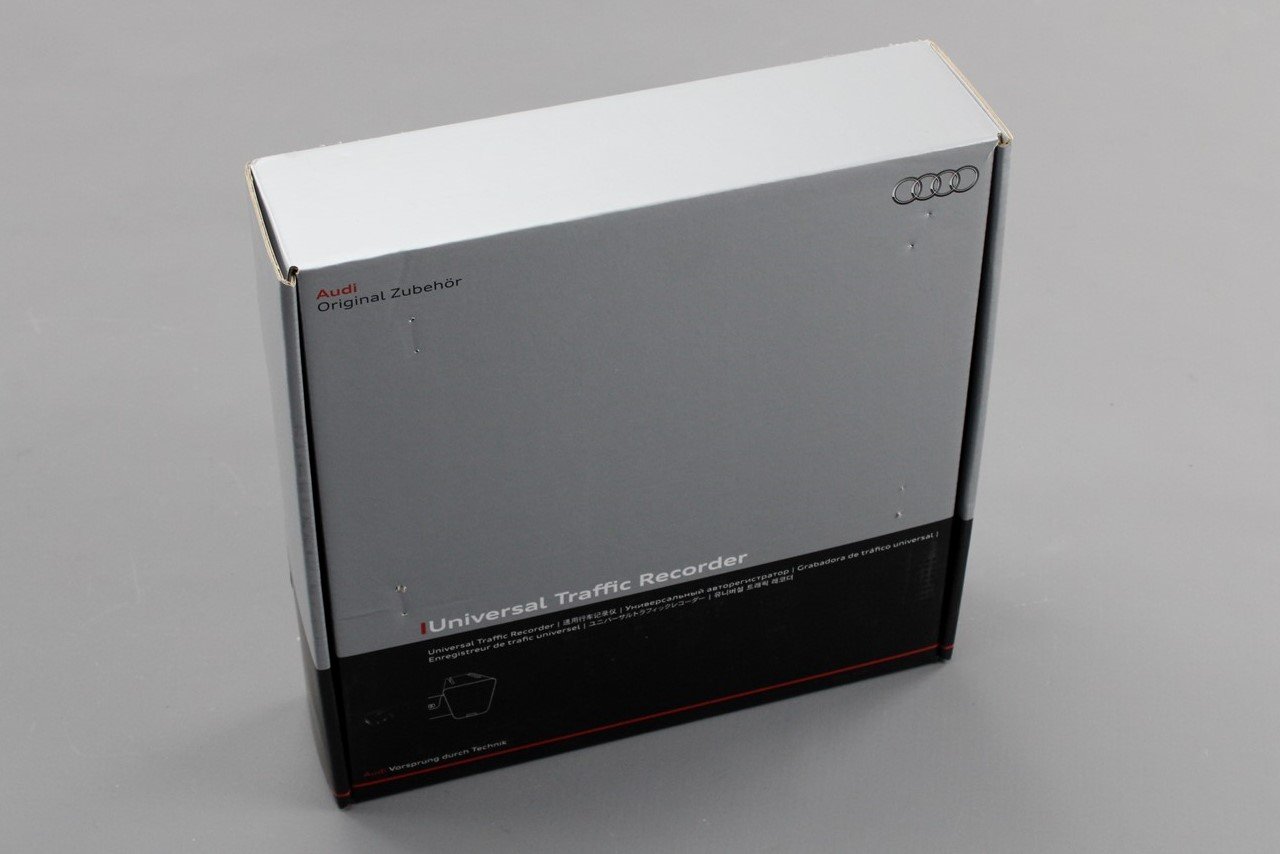 Audi Universal Traffic Recorder UTR dashcam camera (front