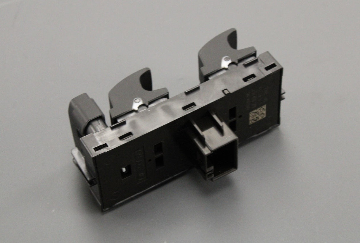 SEAT Toledo 2013-2015 RHD window switches (front right) 6JC959857 WHS