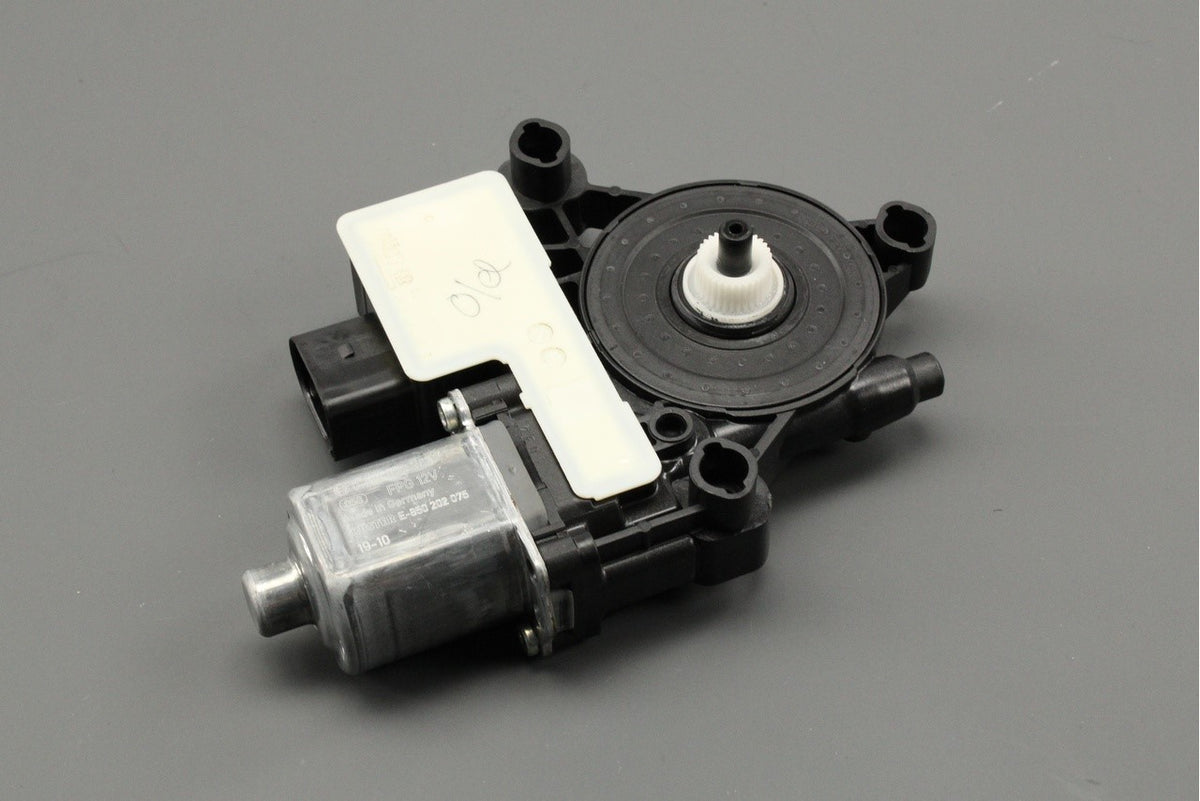 VW T-Roc Audi A3 A5 Cabriolet rear window motor (right) 5Q0959407B, view 1