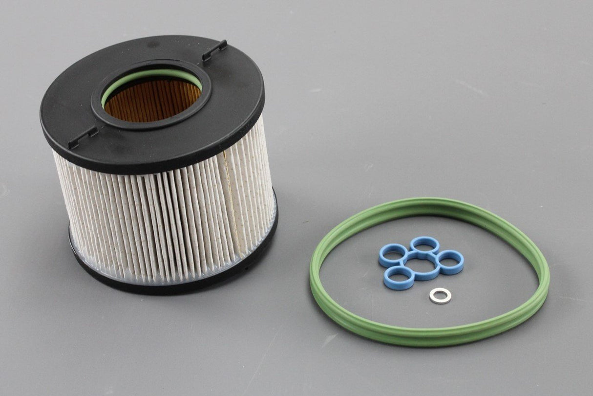 VW Touareg 7L Audi Q7 3.0 TDI V6 fuel filter element 7L6127434C