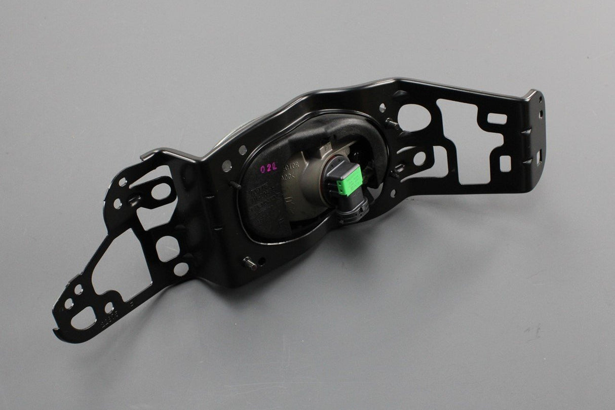 Honda front fog light (right) 33900-TM8-JO1
