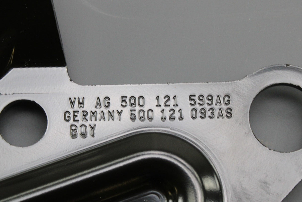 VW Golf MK7 Audi A3 Skoda SEAT 2.0 TDI coolant pump bracket 5Q0121093AS