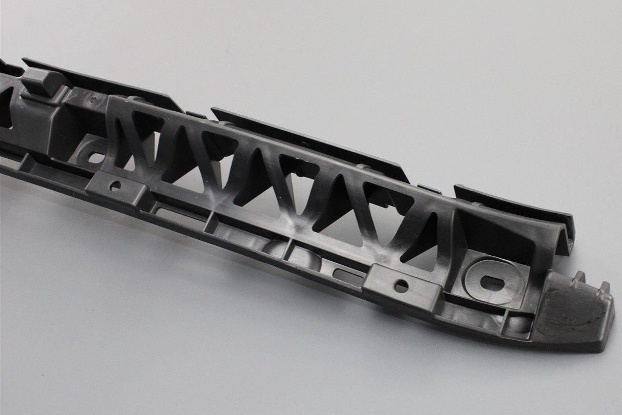 SEAT Leon 2013-on rear bumper support guide (centre) 5F0807863