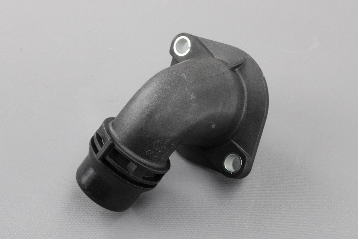 VW Golf MK4 Bora Ibiza Leon 1.9 TDI PD thermostat pipe union 038121121A