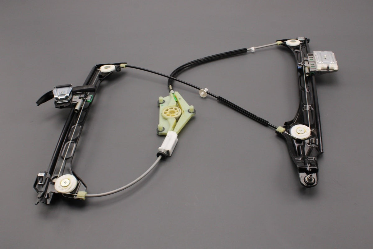Audi TT TTS TTRS 2010-2014 window regulator (left) 8J0837461E, view 1
