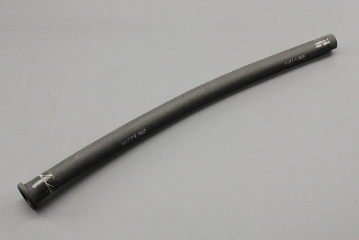 Audi TT TTS Roadster 1999-2006 rear water drainage hose 8N7825597C