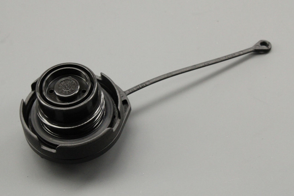 VW Amarok Audi A1 Skoda Octavia 1Z fuel filler cap (petrol) 1K0201550AF