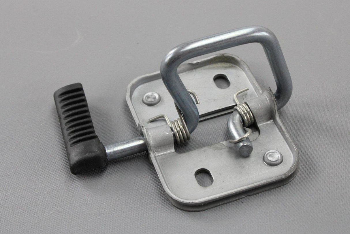 VW Passat B8 2015-Onward Bonnet lid striker catch 3G0823186B