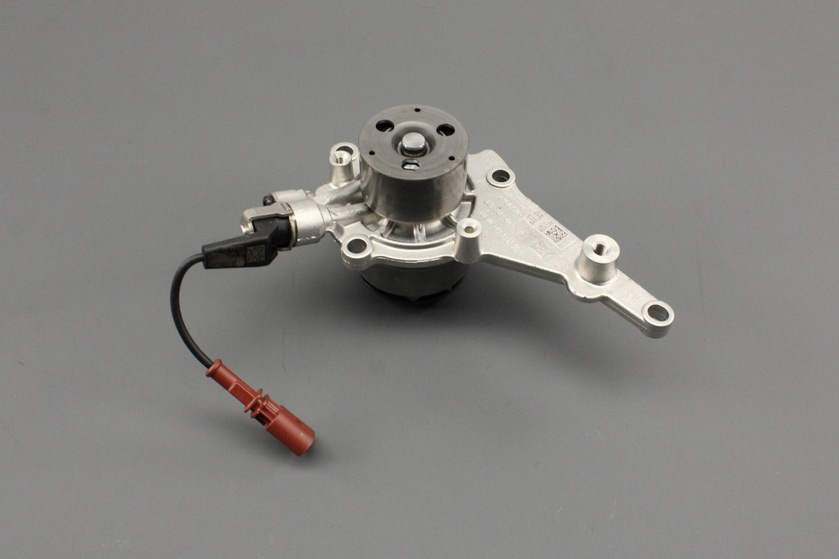 Audi A3 A5 A6 Q2 Q3 Q5 2.0 TDI coolant water pump 05L121011D