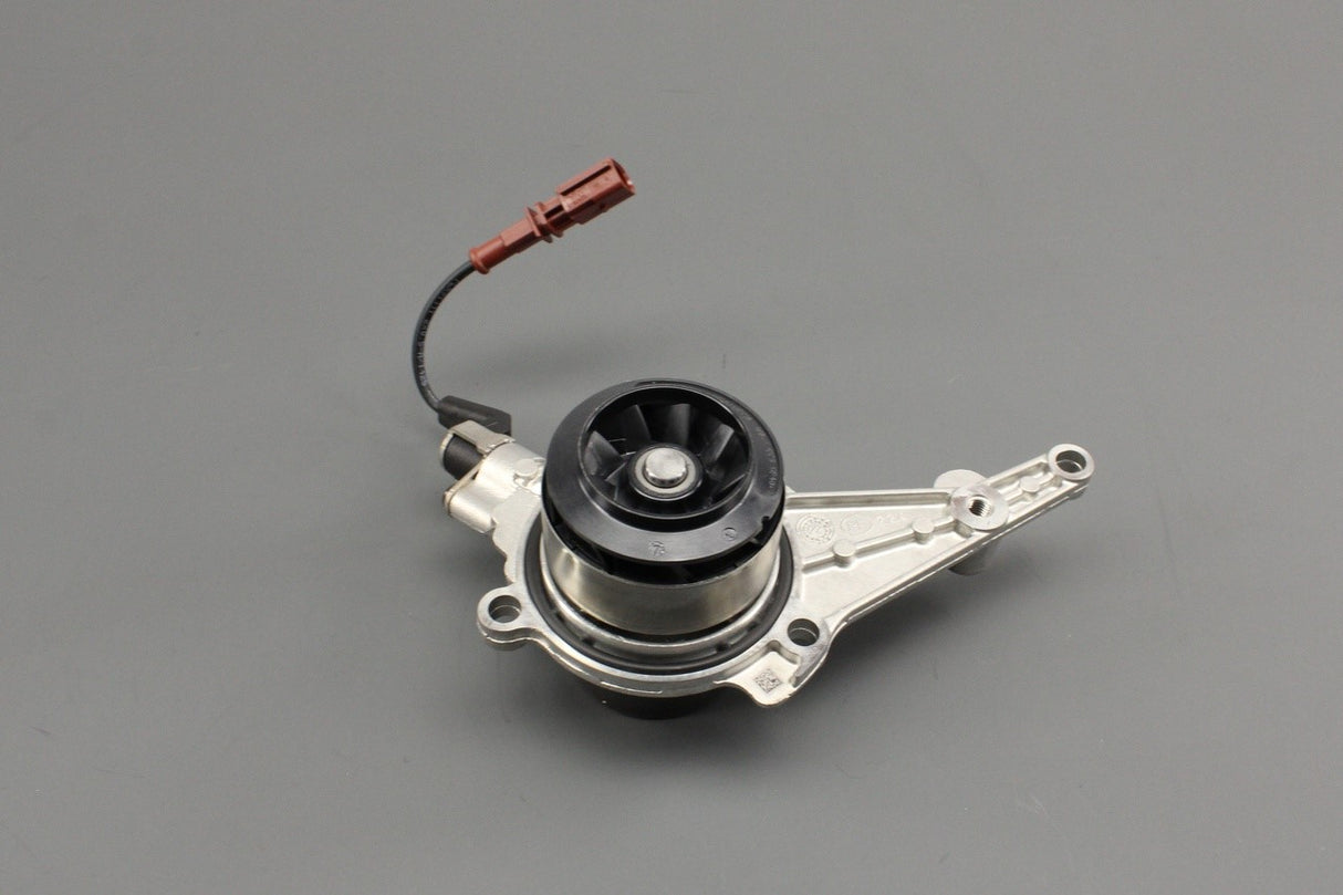 Audi A3 A5 A6 Q2 Q3 Q5 2.0 TDI coolant water pump 05L121011D