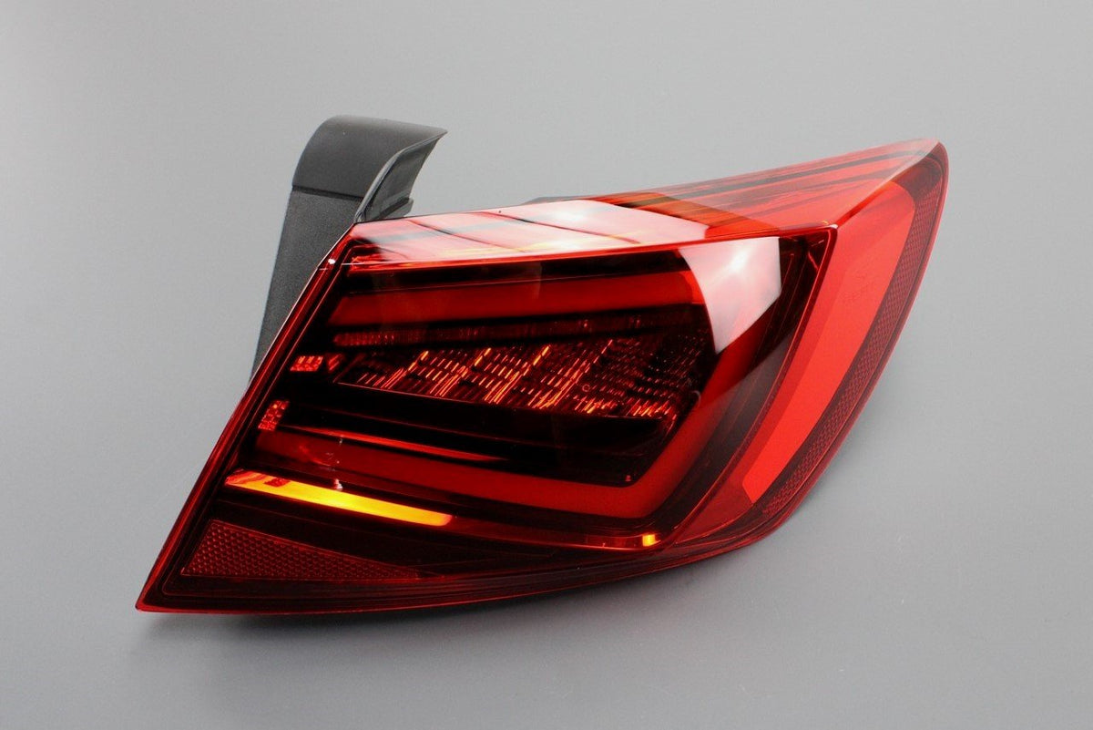 SEAT Leon FR Cupra 5F 17-20 LED tail light (rear right outer) 5F0945208F, view 1