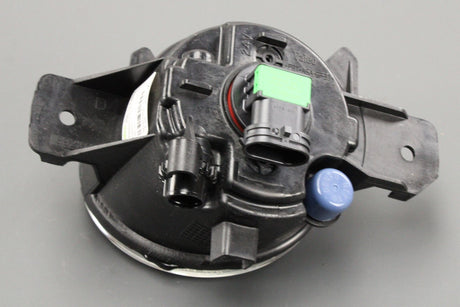 Vauxhall Movano B 2010-on front fog light lamp (right) 93197457