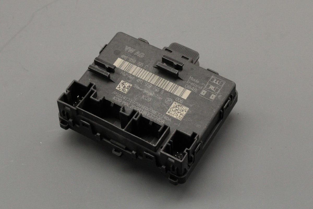 Audi A7 A8 VW Touareg rear door control unit 4M1959795C, view 1
