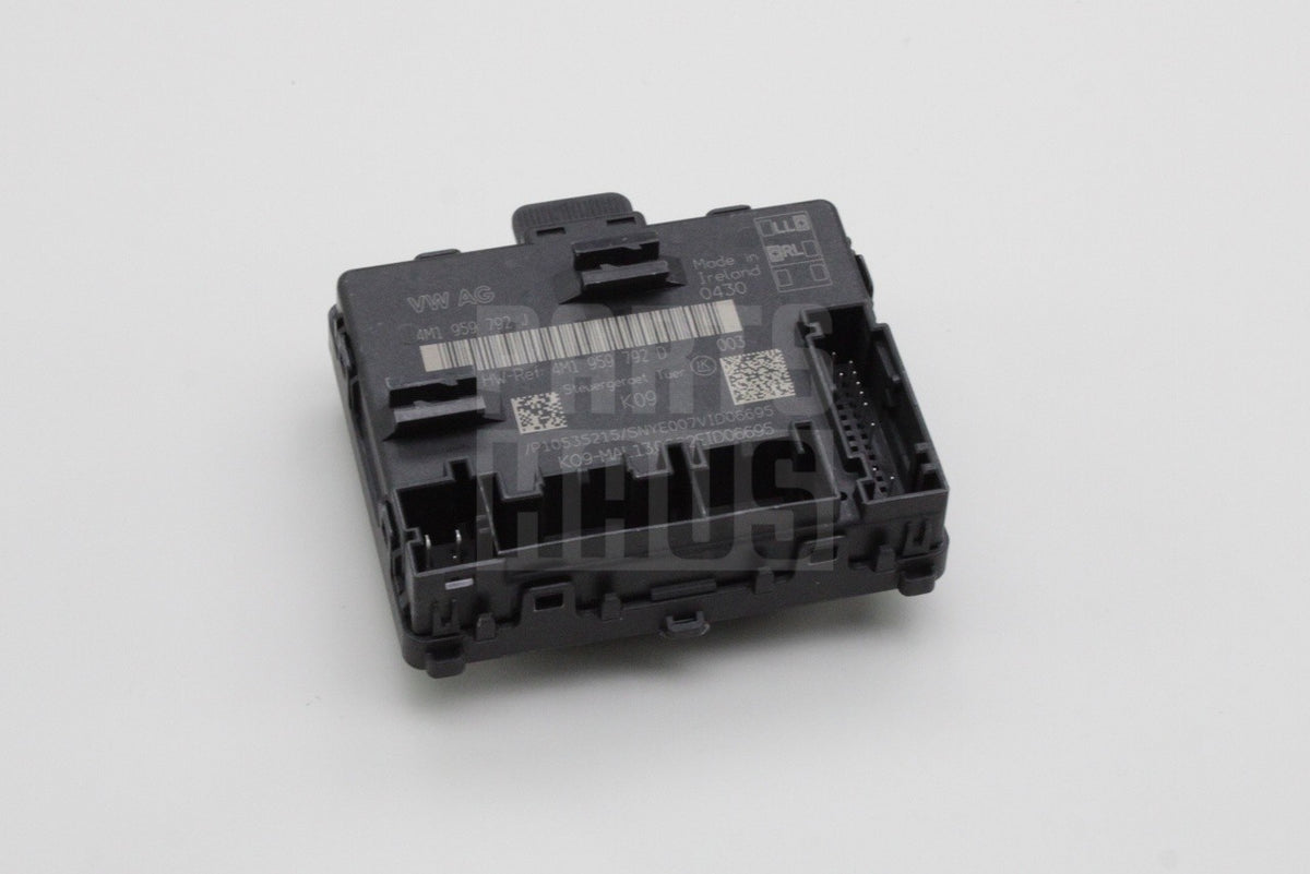 VW Touareg Audi A6 A8 RSQ8 17-on front door control unit (passenger) 4M1959792J, view 1