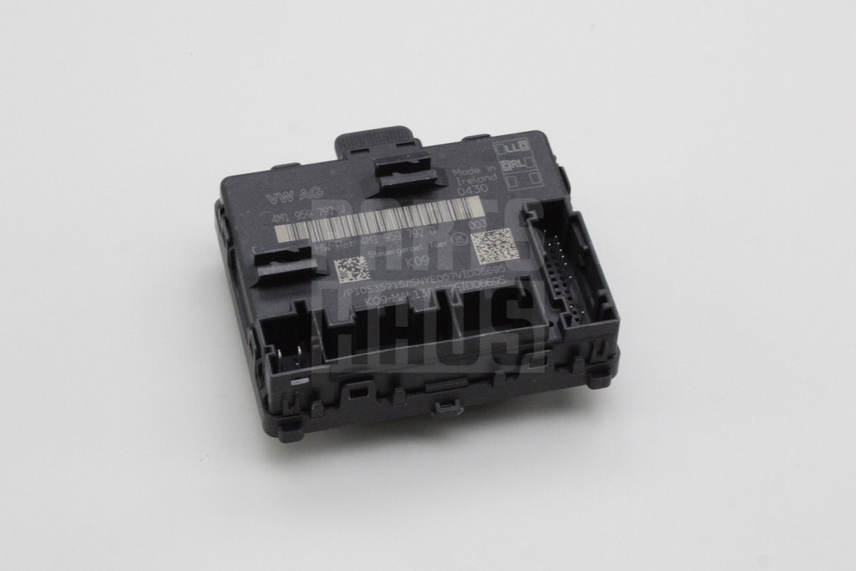 VW Touareg Audi A6 A8 RSQ8 17-on front door control unit (passenger) 4M1959792J