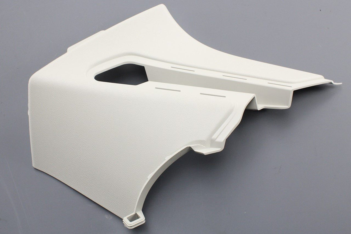 Volvo d-pillar trim (upper, right) 32132034