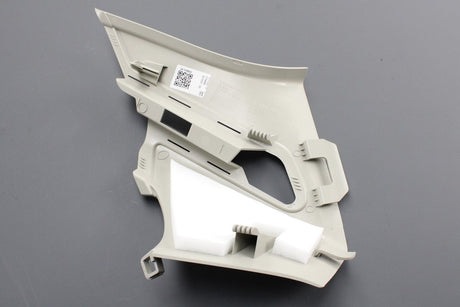 Volvo d-pillar trim (upper, right) 32132034