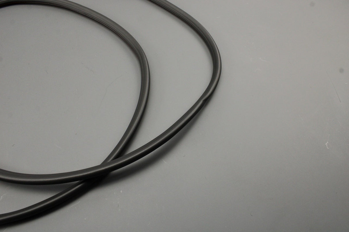 VW Tiguan SEAT Tarraco front outer door seal (right) 5NA837702A 5AP