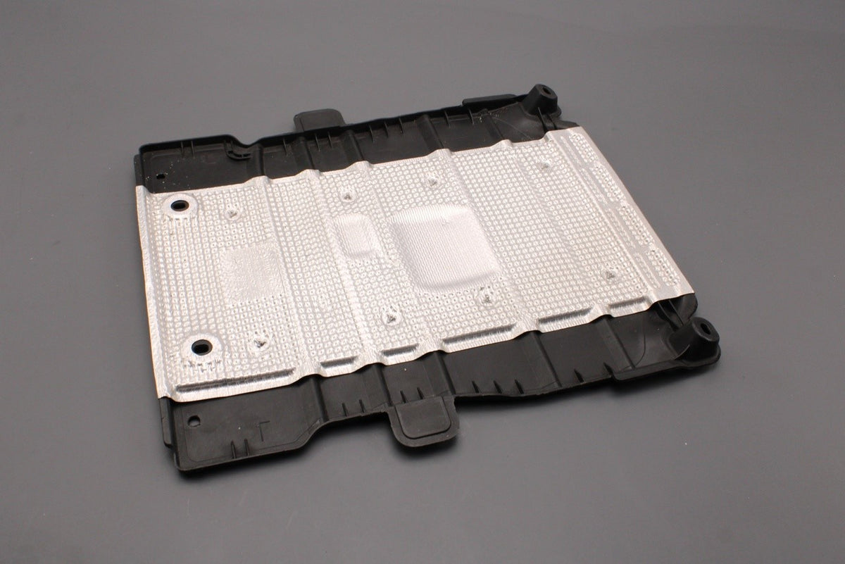 VW Golf MK7 Passat Audi A3 Q2 Skoda SEAT underbody trim 5Q0825229C, view 1