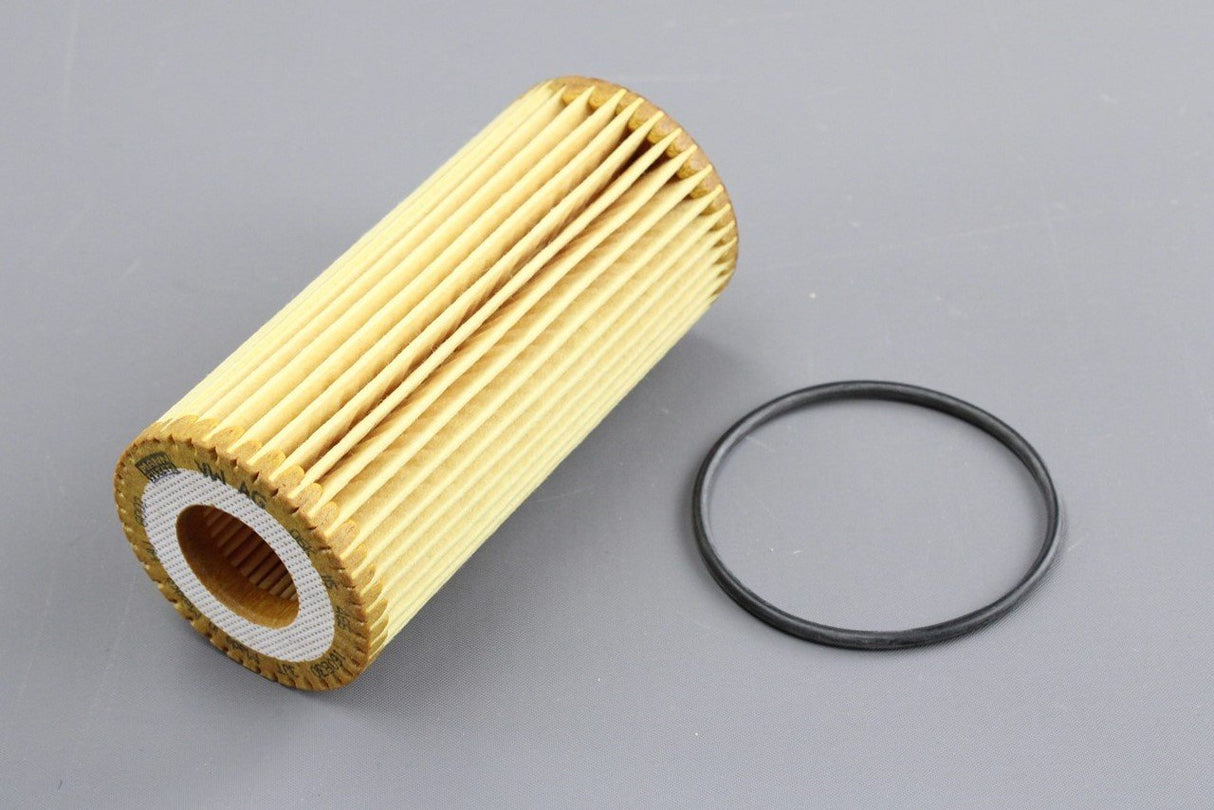VW Golf MK7 Beetle Jetta Passat Tiguan 1.8 2.0 TSI oil filter 06K115562