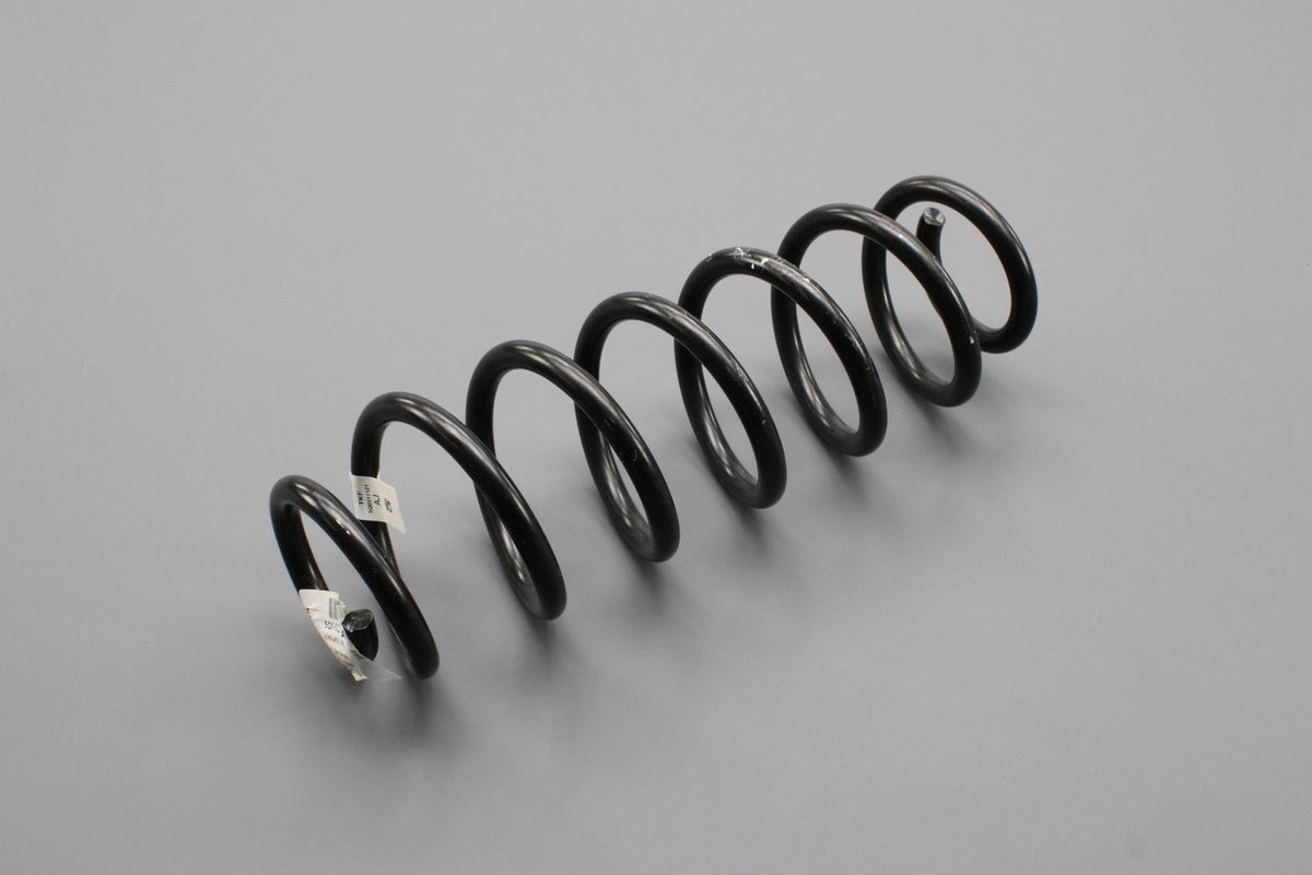 VW Golf MK7 MK7.5 MK8 Skoda Octavia rear coil spring (x1) 5Q0511121AJ, view 1