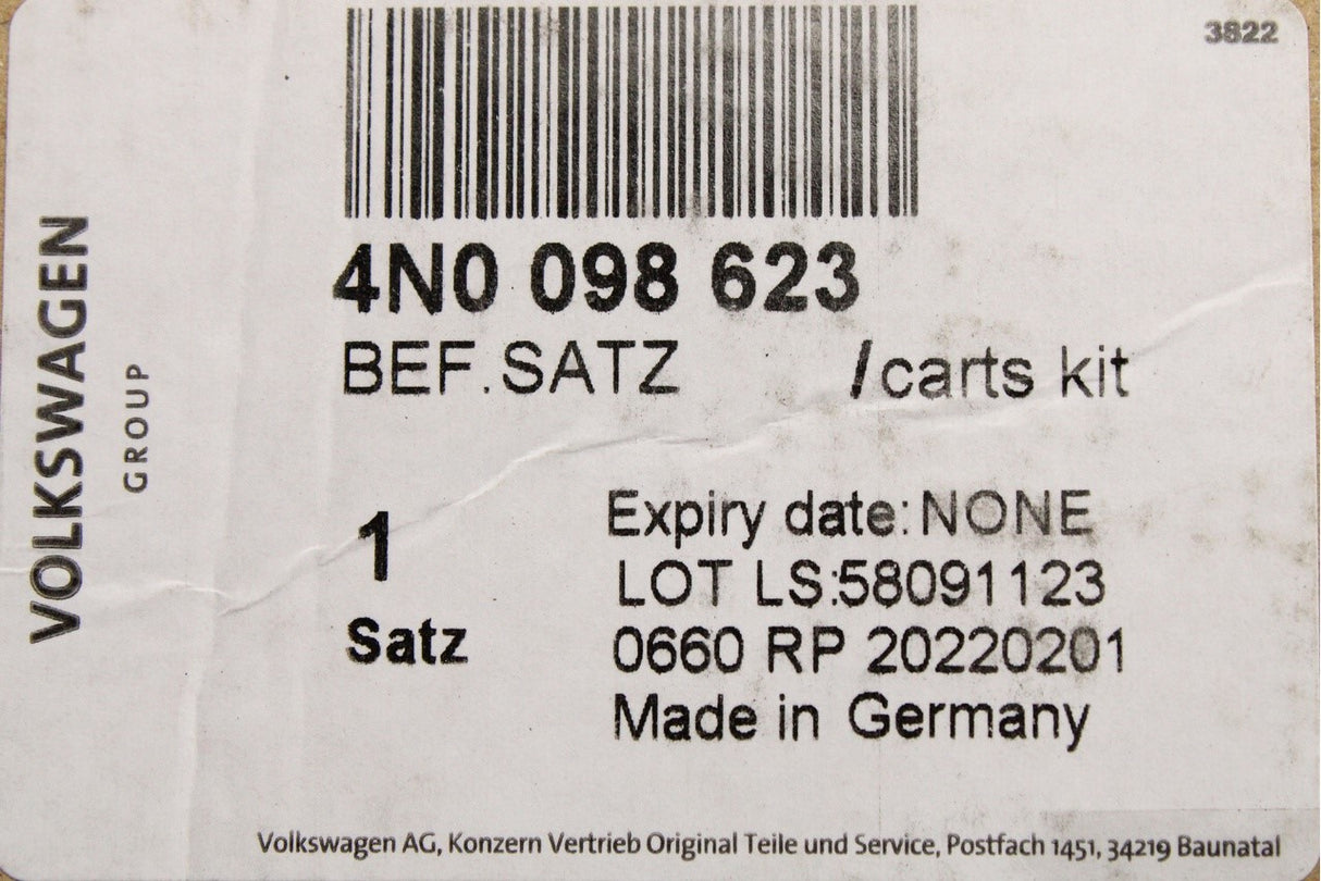 Audi A8 S8 D5 18-on bumper fixings set (front) 4N0098623