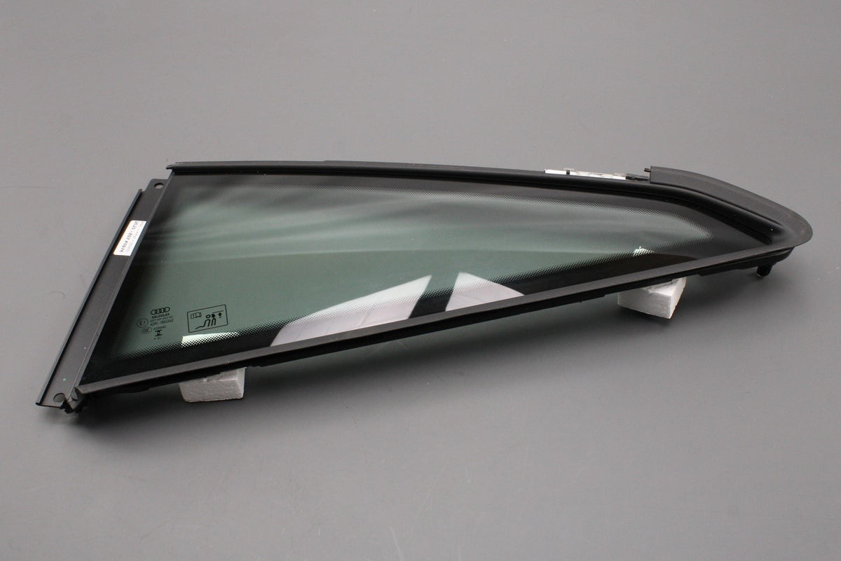 Audi TT TTS TTRS Coupe rear quarter window glass (left) 8S8845299C NVB, view 1