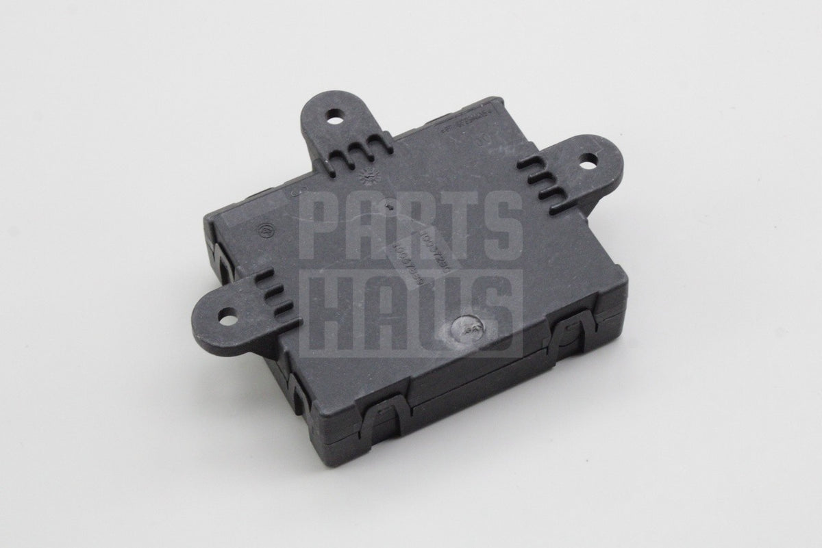 Range Rover 2013-22 Range Rover Sport rear door control module LR072198