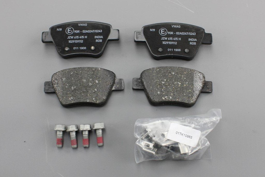 VW Golf MK6 Caddy Leon Octavia rear brake pads 272mm discs JZW698451Q