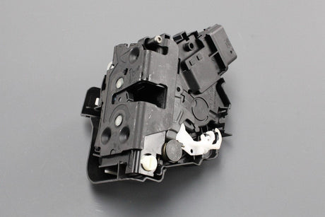 Volvo S40 rear door lock (right) 31253917