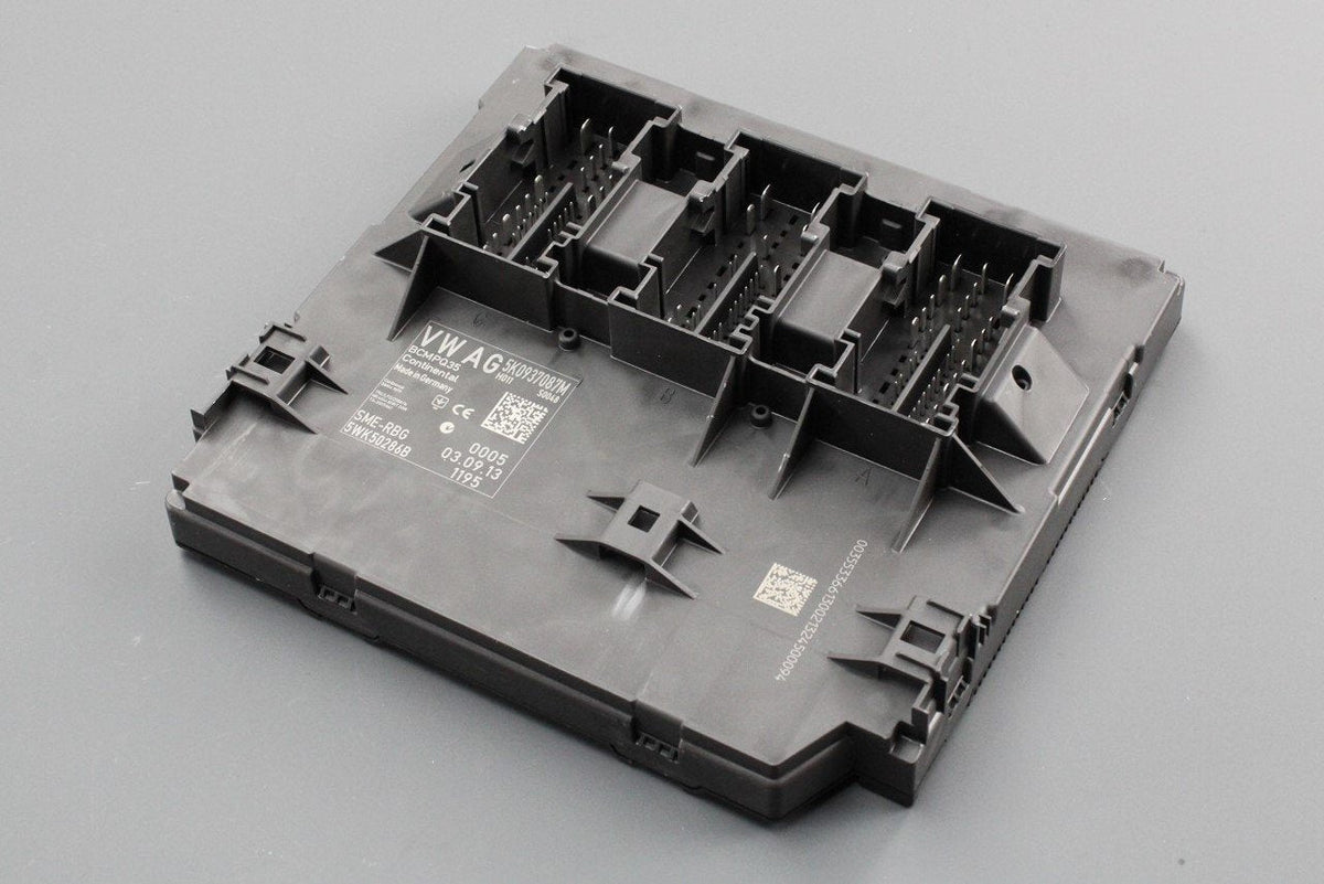 VW Tiguan 2012-2016 BCM control unit 5K0937087M ZF7, view 1