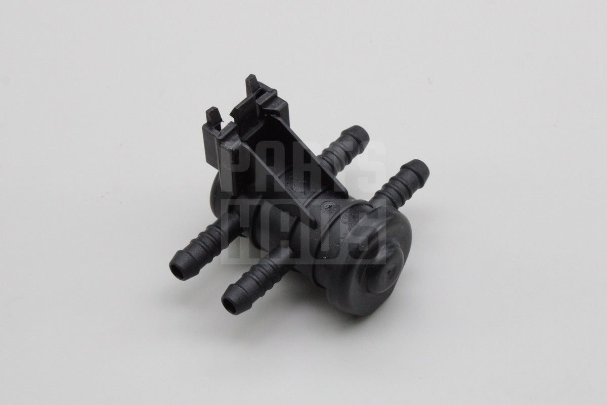 VW Fox Skoda Fabia SEAT Ibiza 1.4 1.9 TDI fuel kombi valve 6Q0131101A, view 1