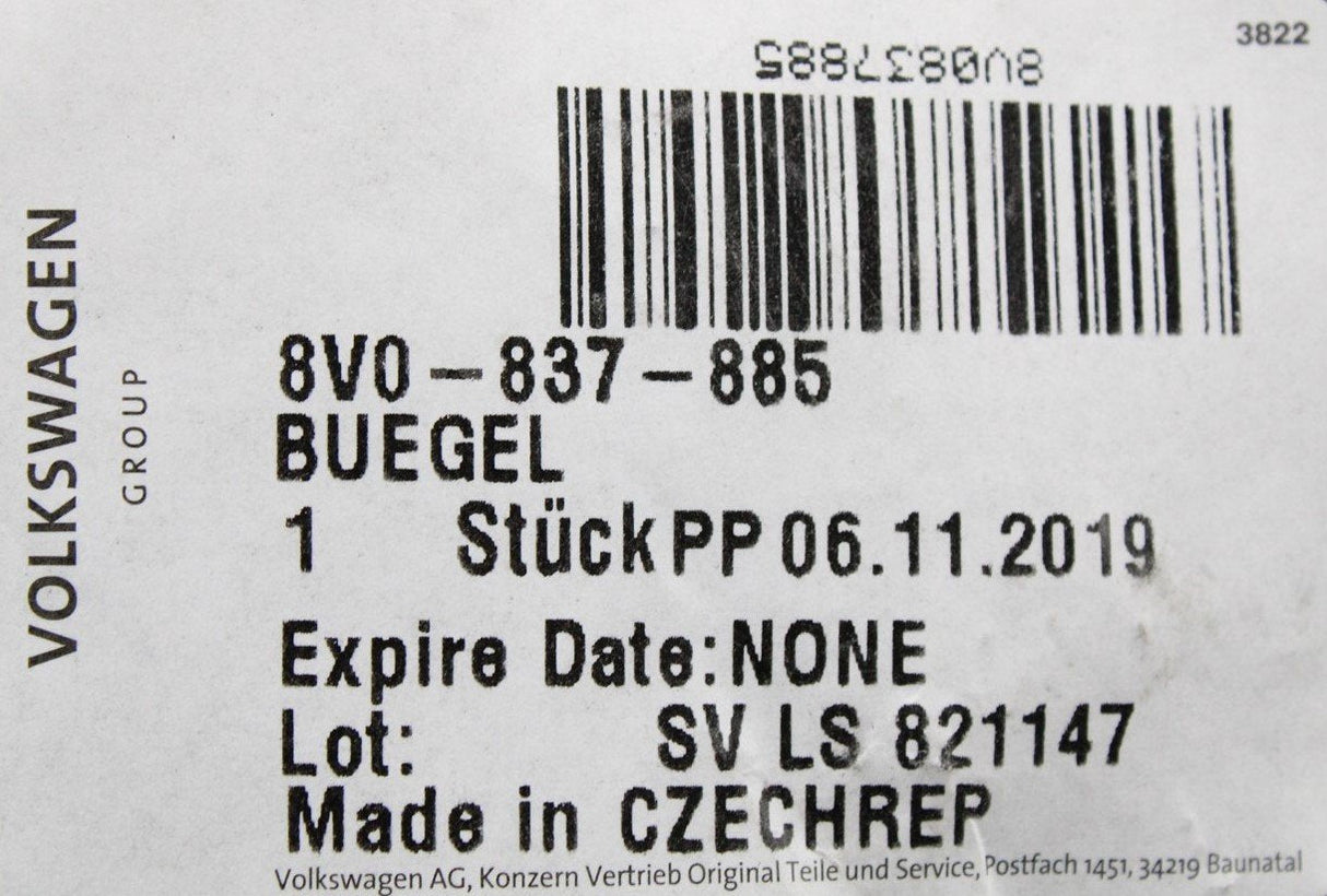 Audi A1 A3 Q2 Q3 TT exterior door handle bracket (driver) 8V0837885