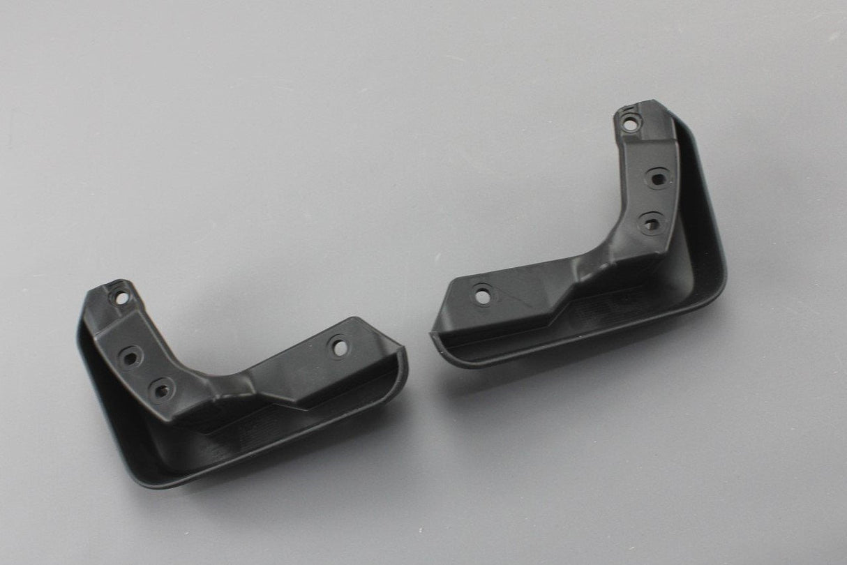 Audi A3 8V 2013-20 front mud flaps with fittings 8V3075111