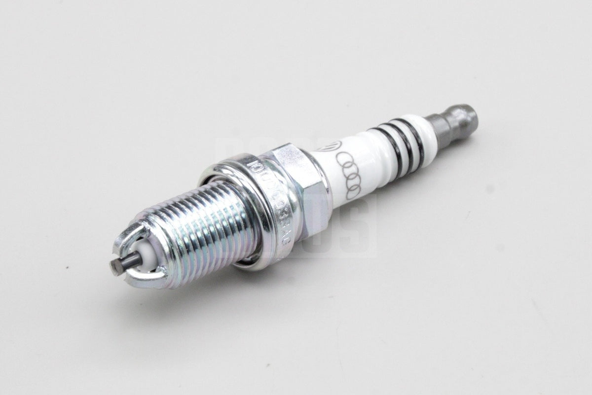VW Passat Audi A4 A6 Skoda 1.6 1.9 2.0 2.5 spark plugs (x4) 101000033AG