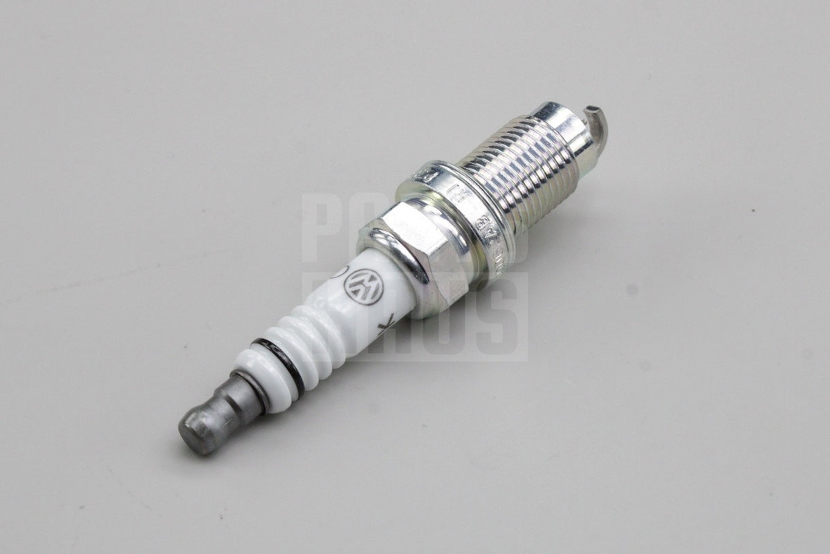 VW Golf MK4 R32 Jetta Skoda Octavia SEAT spark plug x6 (VR6) 101000062AB