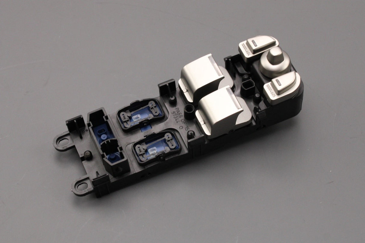 Jaguar XK 2006-2014 drivers door window switches C2P18644